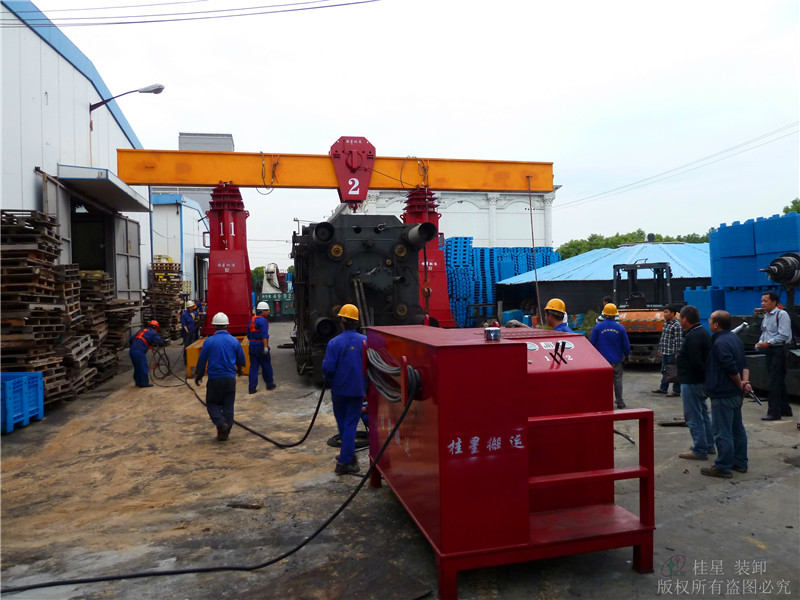 液壓龍門吊吊裝重型設(shè)備