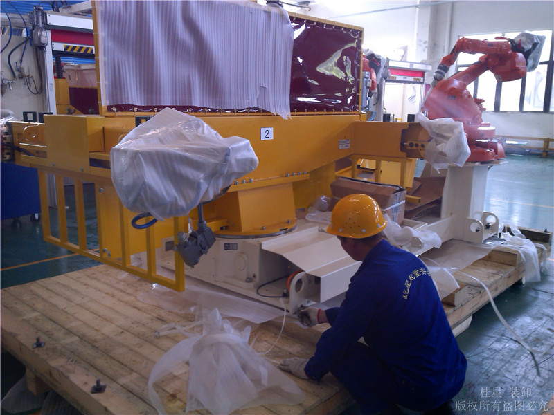 精密機(jī)器人設(shè)備搬運(yùn)