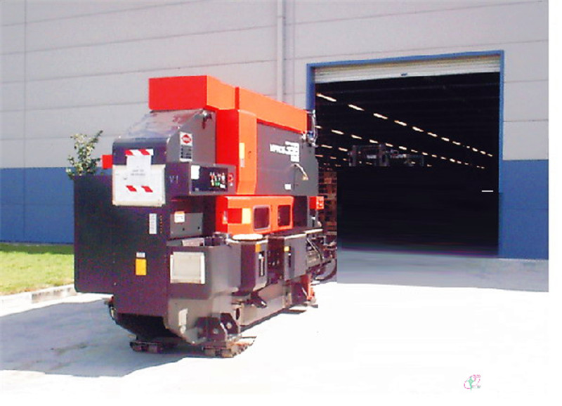 大型數(shù)控沖床搬運(yùn)