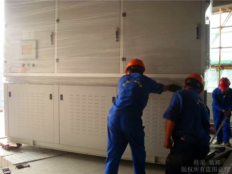 高層設(shè)備搬運