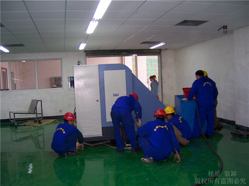 精密設(shè)備氣墊搬運(yùn)