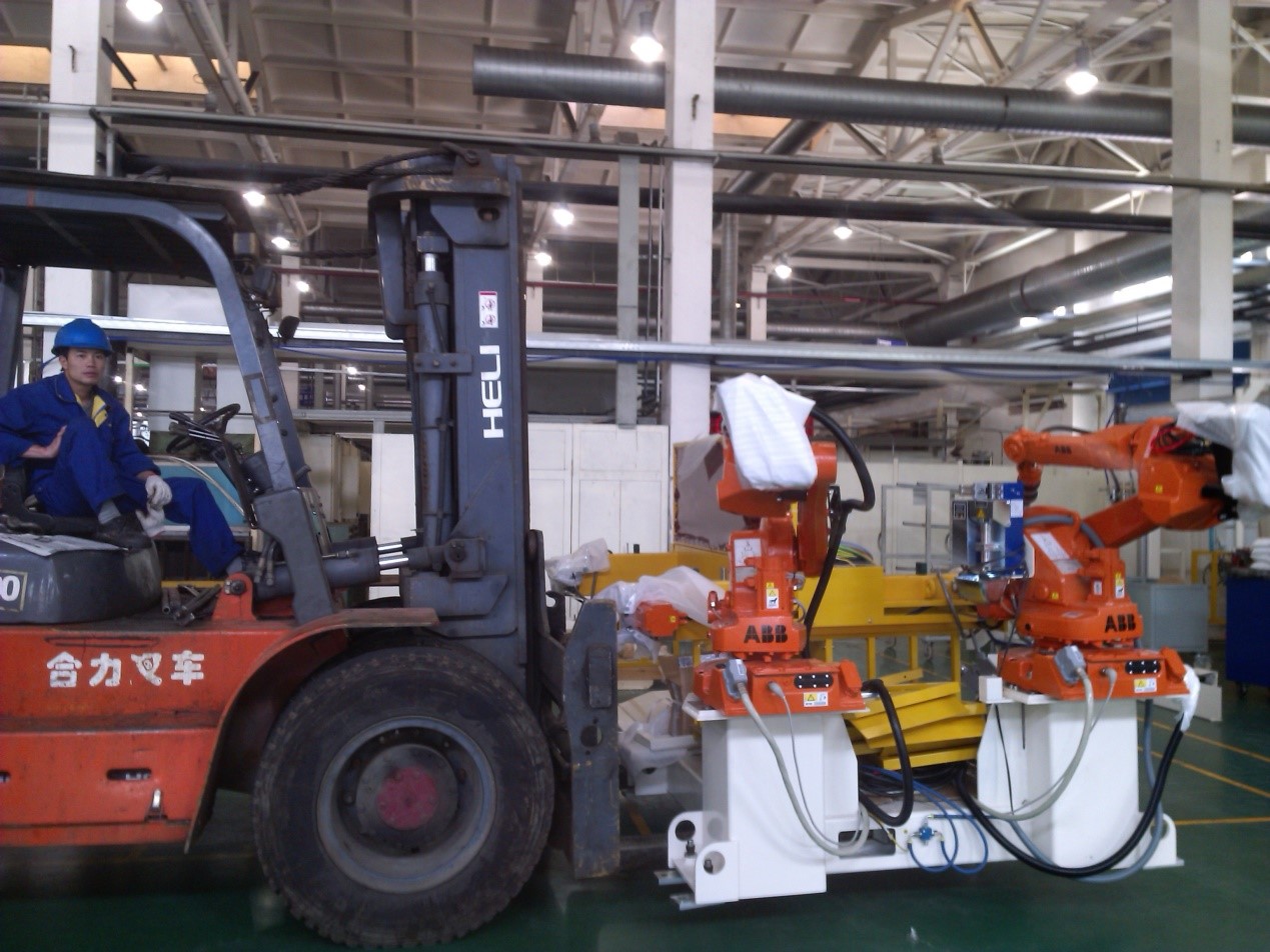 精密機械搬遷哪家好，機器人設(shè)備搬遷