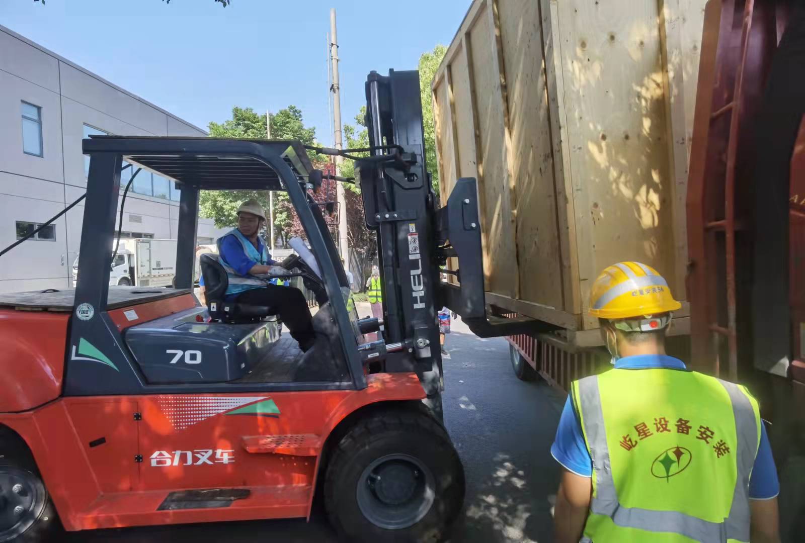 精密設(shè)備卸貨