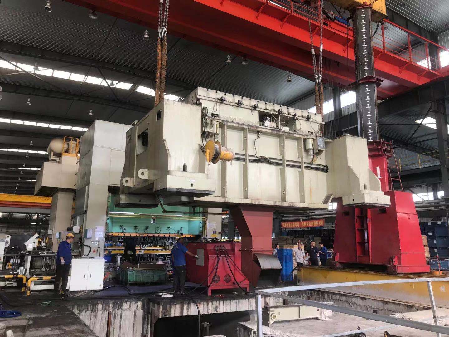 大型設(shè)備吊裝搬運(yùn) 大型設(shè)備吊裝搬運(yùn)