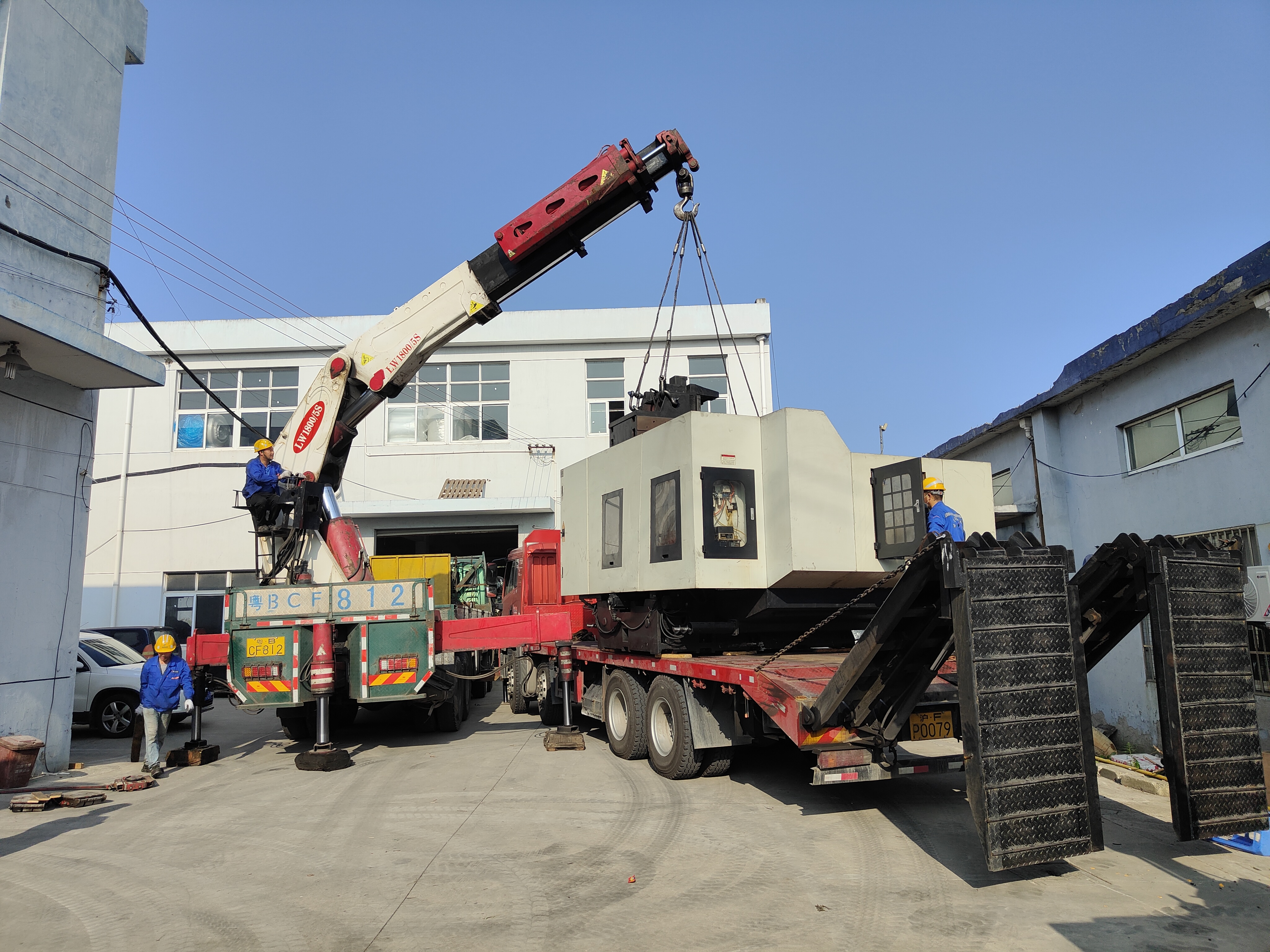 大型立式加工中心搬遷工程