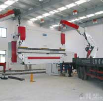 大型折彎機(jī)吊裝